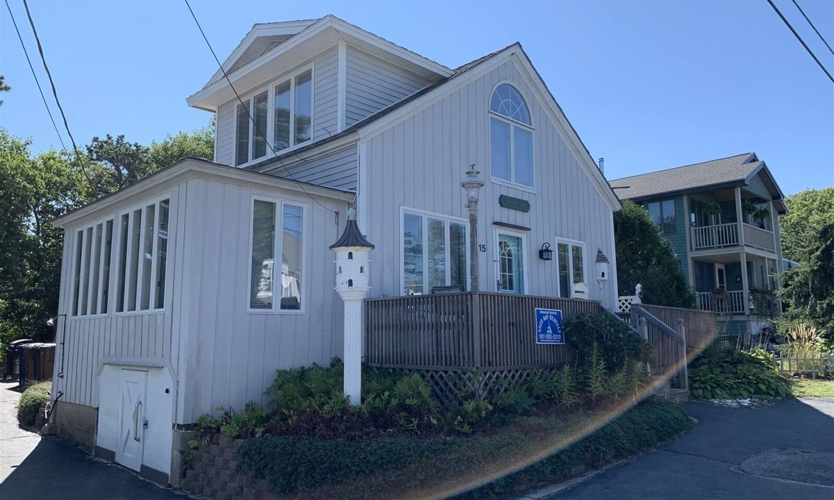 Camp Ellis Cottage | Family Ties - Saco Bay Rentals