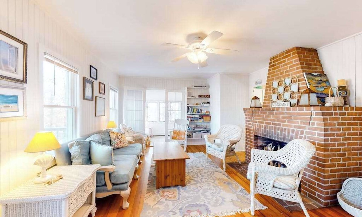 Cedar Bushes House | Fantastic Family-Friendly Gem w/Spacious Deck, Fast WiFi, & Beach Access Nearby