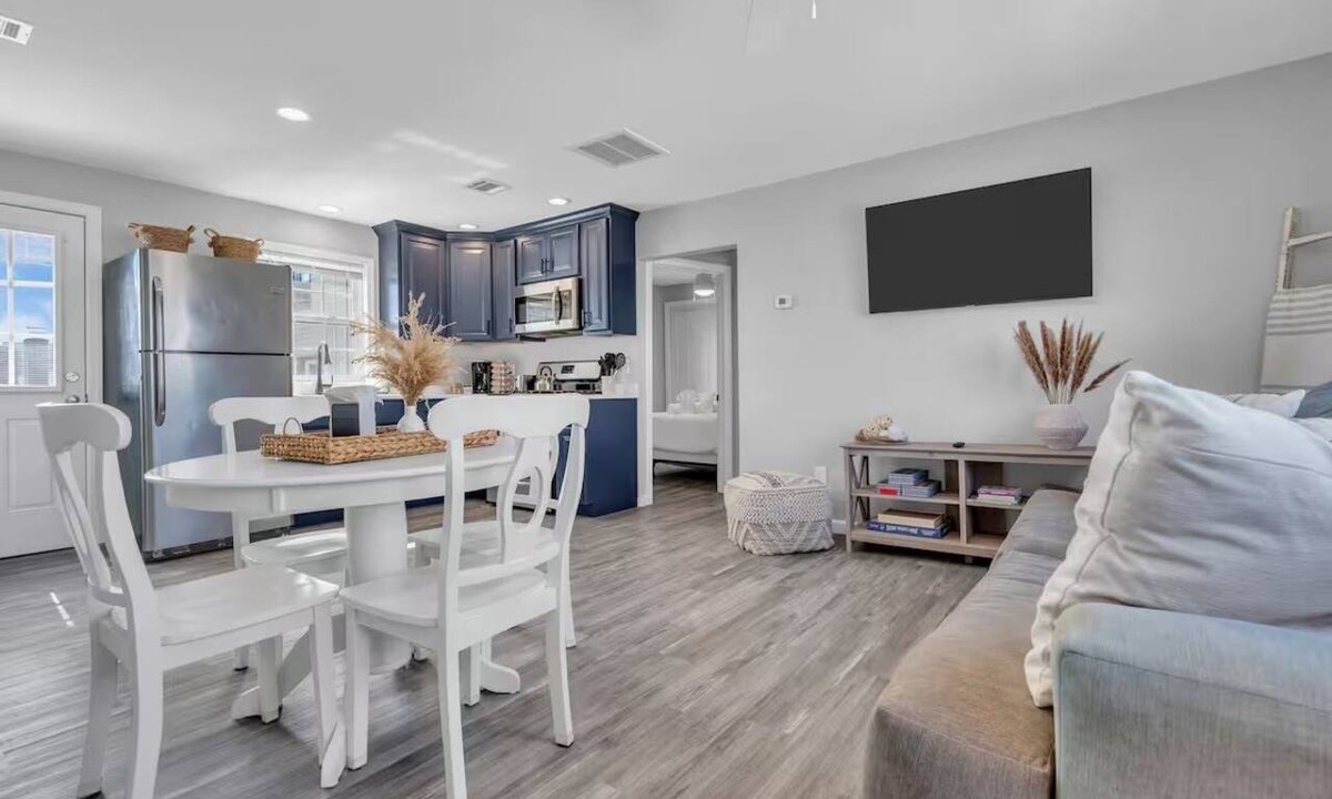 Seaside Heights Apartment | Fast WiFi | Linen+Towels | Espresso | Pet Friendly