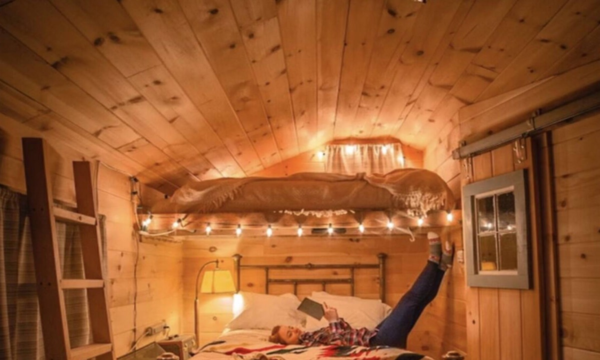 South Londonderry House | Fernando's Lil’ Cabin escape in the woods!