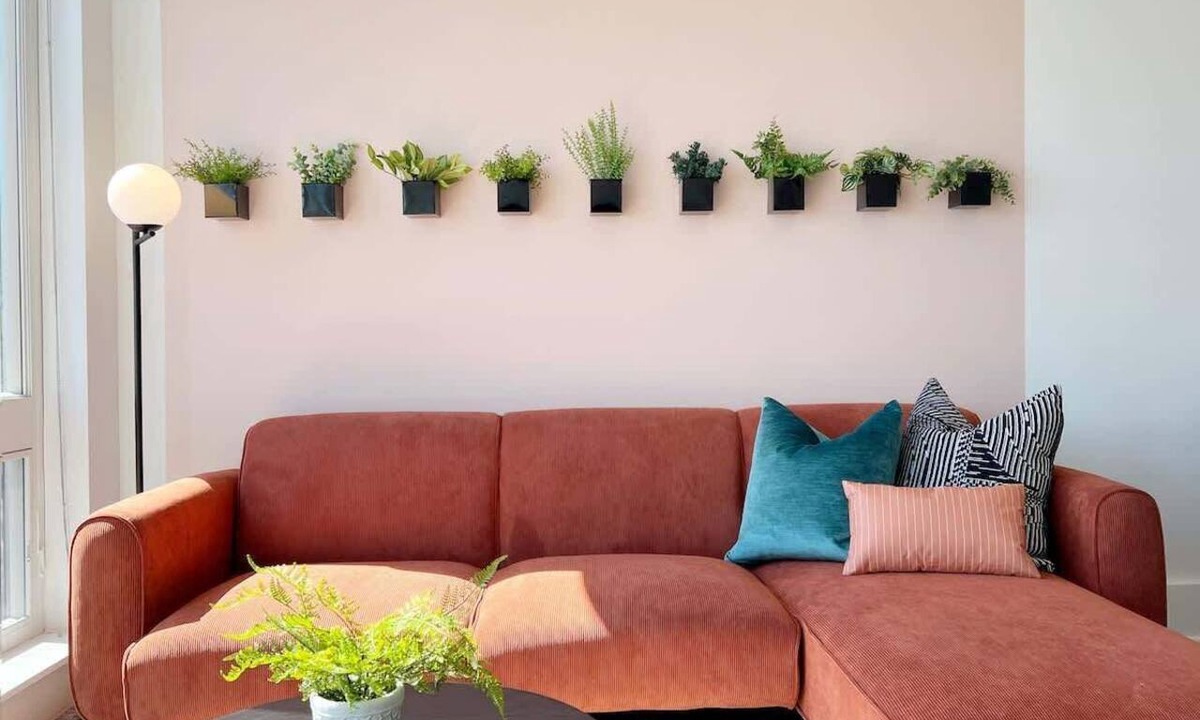 Passyunk Square Apartment | FIFA 10 Mins Away | Rooftop | Gym | King bed