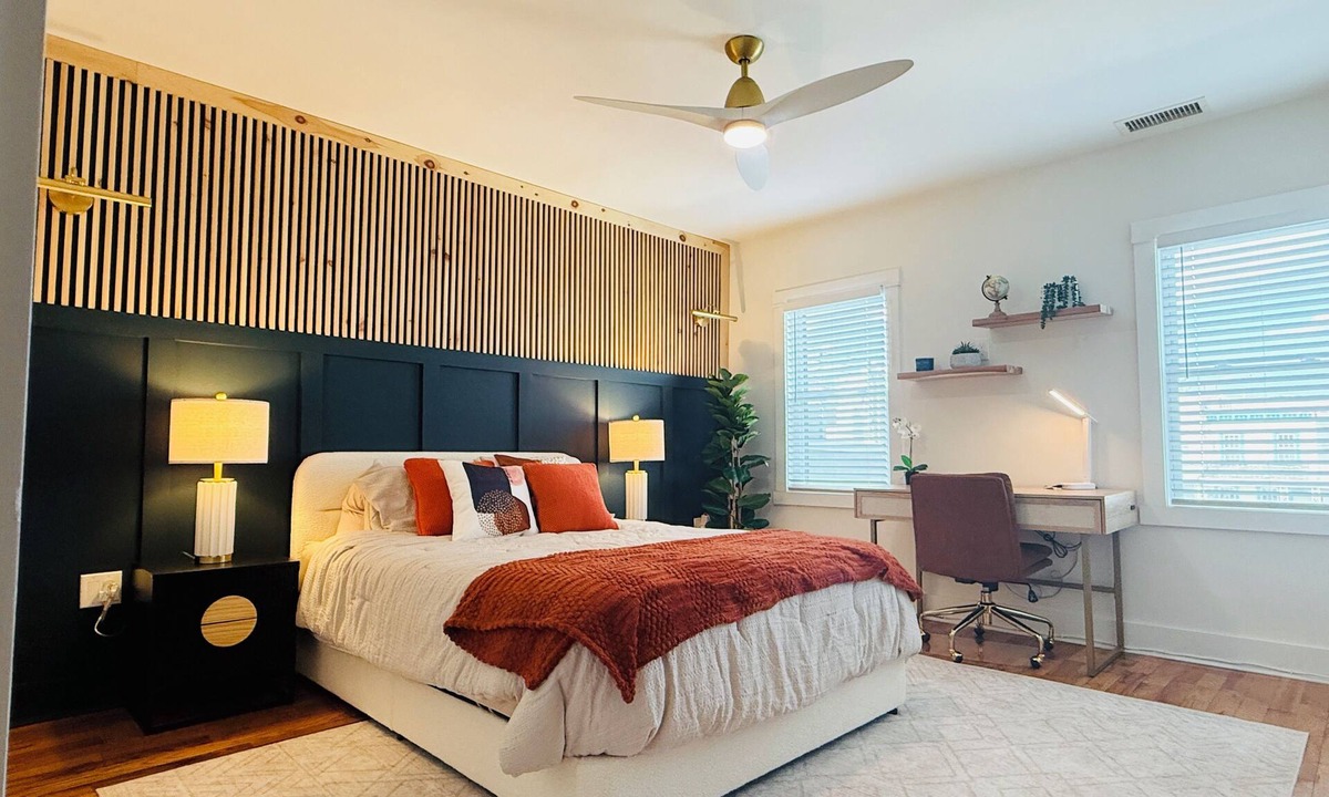 Fishtown House | Fishtown 1 Bedroom + Detached Bonus bedroom, Private Outdoor Deck & Courtyard