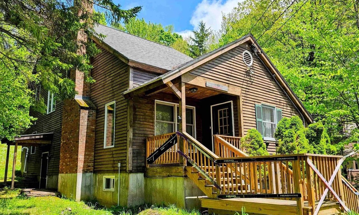 Wilmington House | Four Season Vermont Getaway with Hot Tub