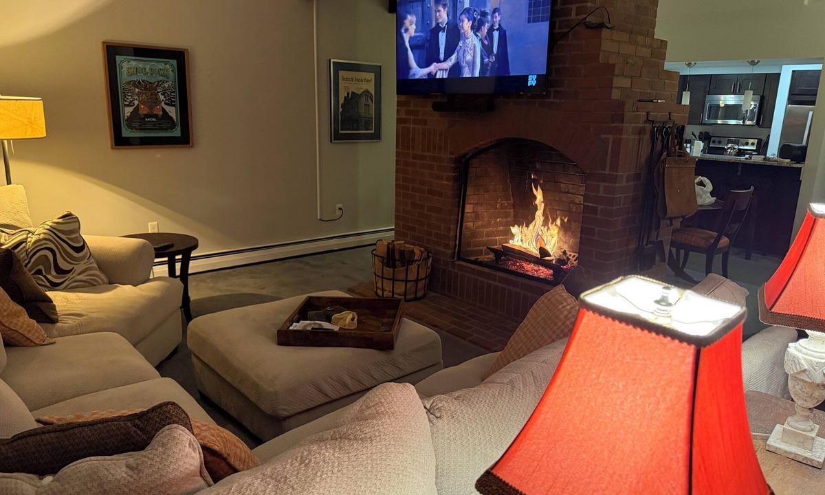Killington Condo | Fox Hollow 2 BR ski condo perfectly located for Killington and Pico mountains