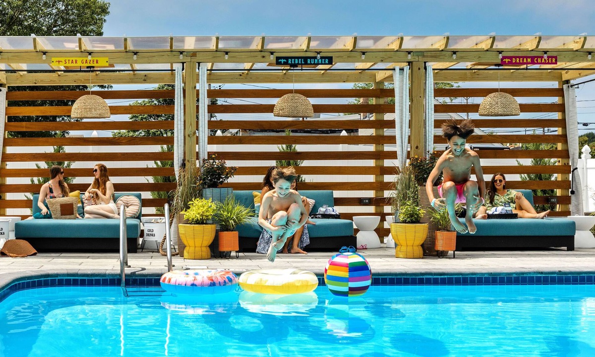 West Yarmouth Hotel | Freebird Motor Lodge by Reverie Boutique Collection