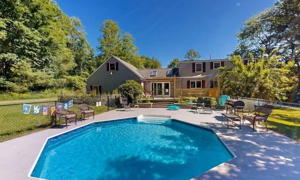 Durham House | Freeport Landing - Dog Friendly-Fall Favorite!