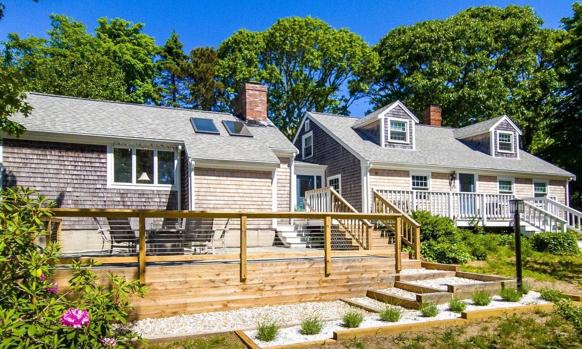 Eastham House | Freshly Renovated, Bright and Spacious, Central AC, Deeded Access to Town Cove