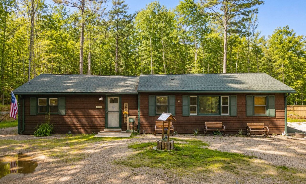 Moultonborough House | Game Room Retreat | Fire Pit + Near Winni