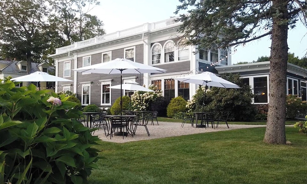 Lenox Hotel | Gateways Inn & Restaurant