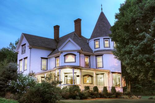 Ashland Hotel | Glynn House Inn - Adults Only