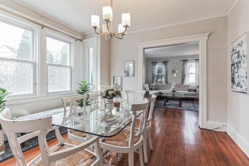 Cos Cob House | Grace's Place - 3 Bedroom Townhouse in Greenwich