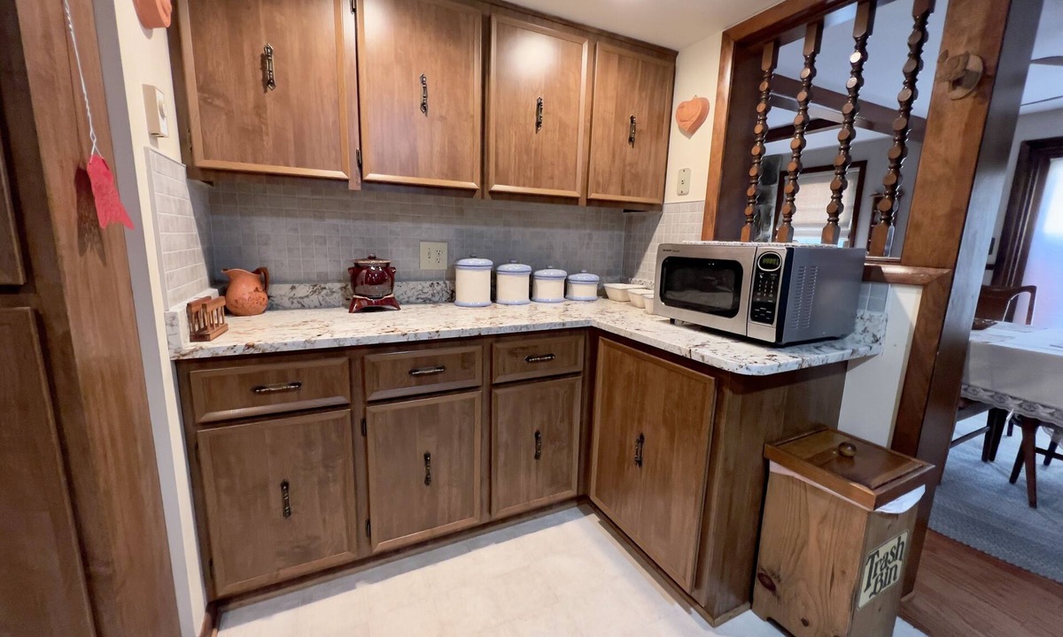 Shepherdstown House | Grammy's: A Vintage Grandma's immersion!