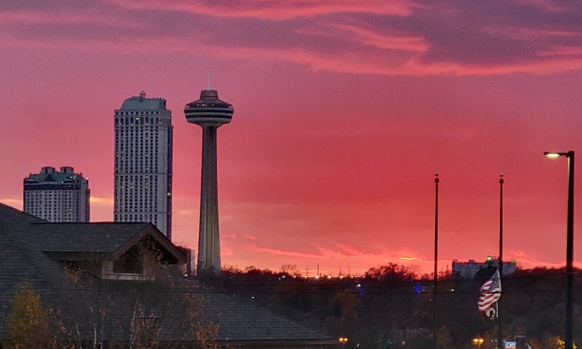Downtown Niagara Falls Apartment | Grand View | Walk to Falls, Casino & Attractions