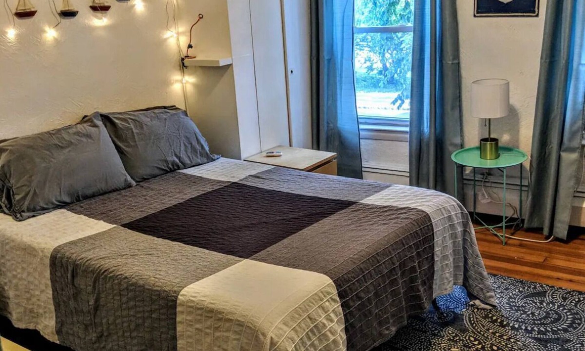 West Cambridge Apartment | Great Apartment on River/Harvard Square two blocks