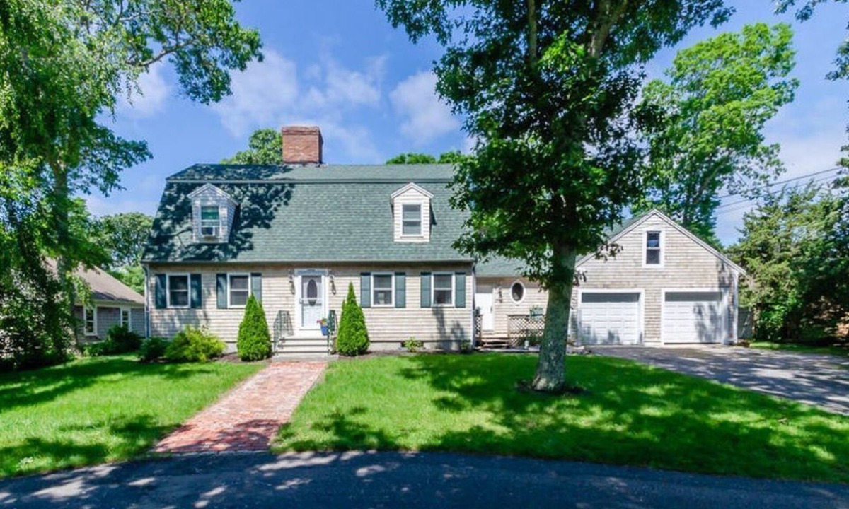 East Falmouth House | Great Family Home near Beaches and Marina!