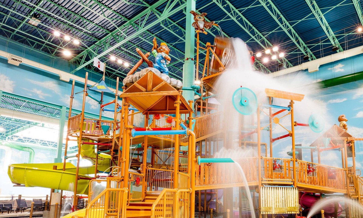 Leominster Resort | Great Wolf Lodge Boston/Fitchburg, MA