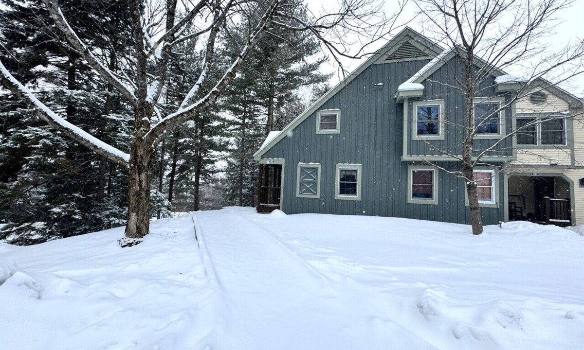 West Dover Villa | Greenspring Townhome at Mount Snow with free shuttle, Amenities