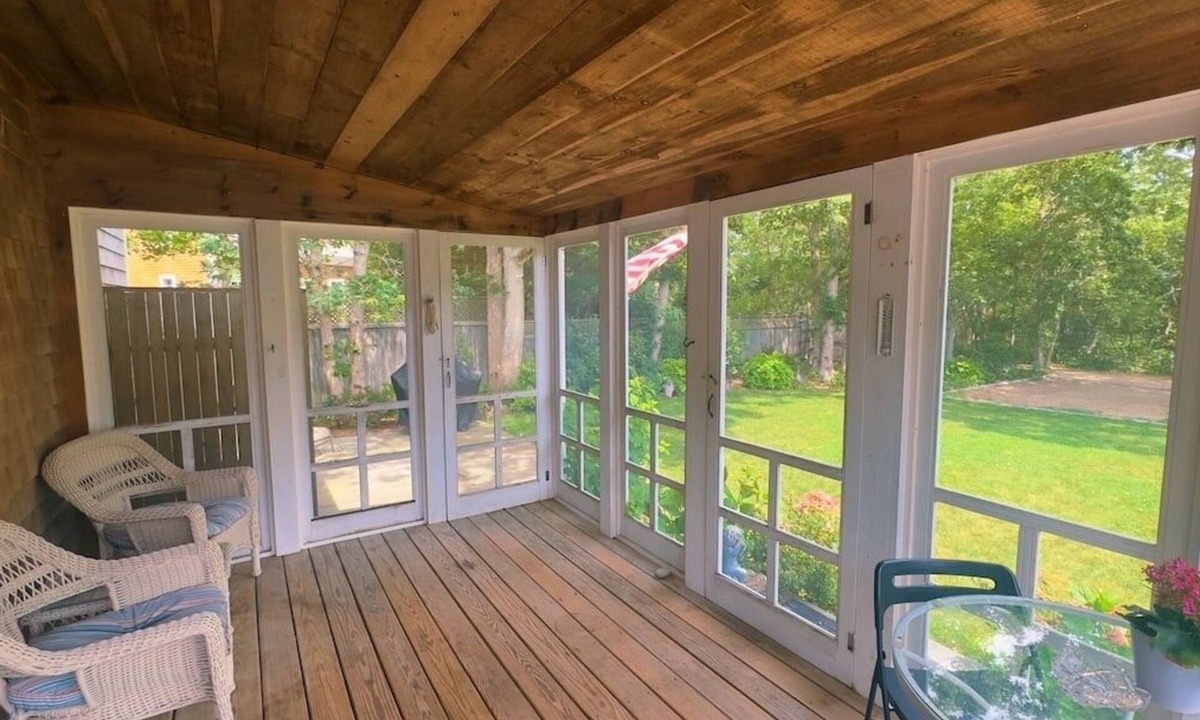 Edgartown House | Guest House In Edgartown