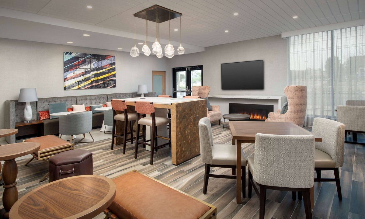 Chelsea Hotel | Hampton Inn Boston Logan Airport Chelsea