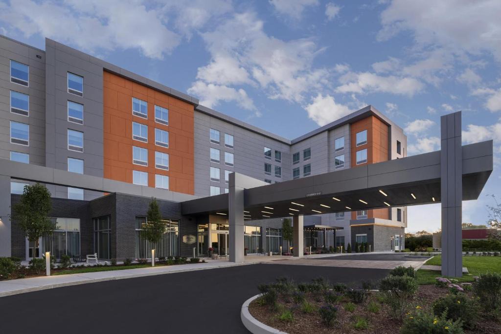 Woburn Hotel | Hampton Inn Boston Woburn