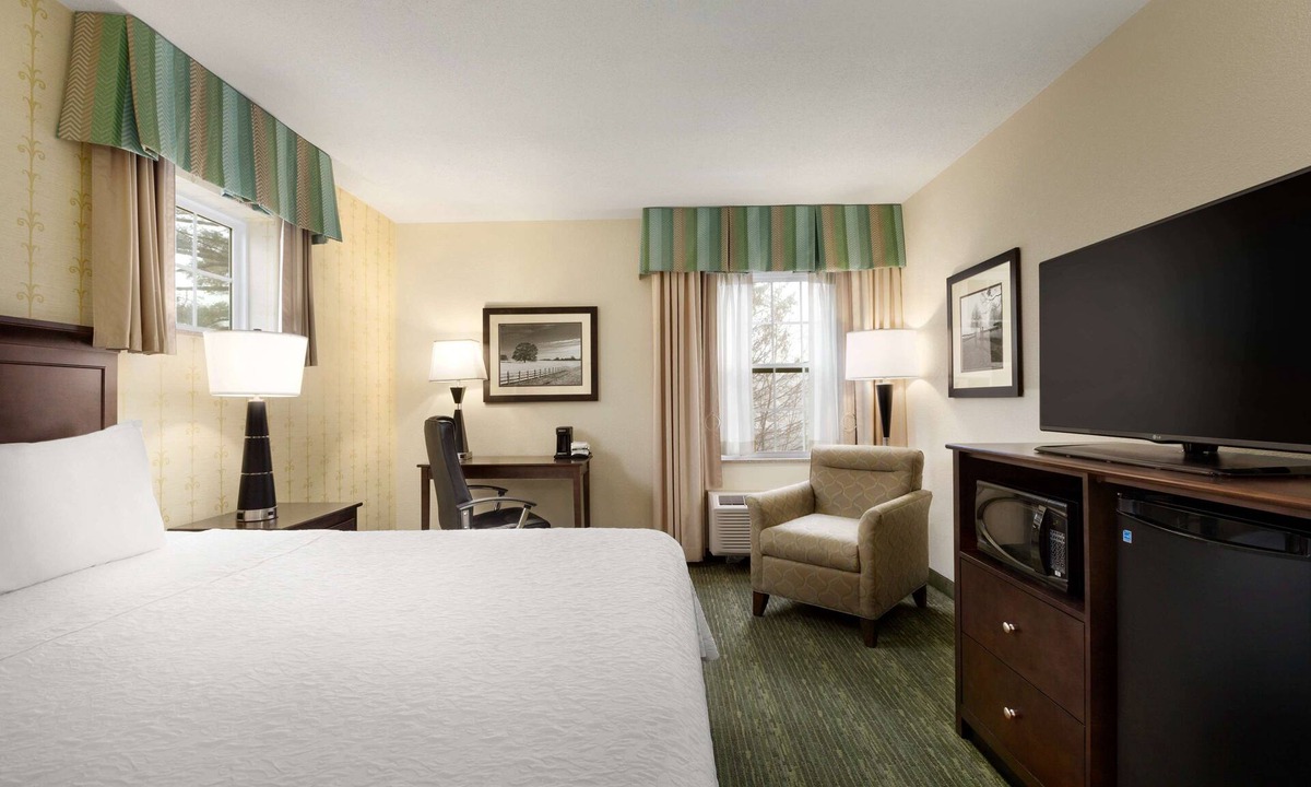 Dover Hotel | Hampton Inn Dover