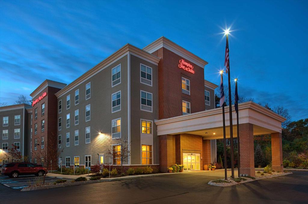 Exeter Hotel | Hampton Inn & Suites Exeter