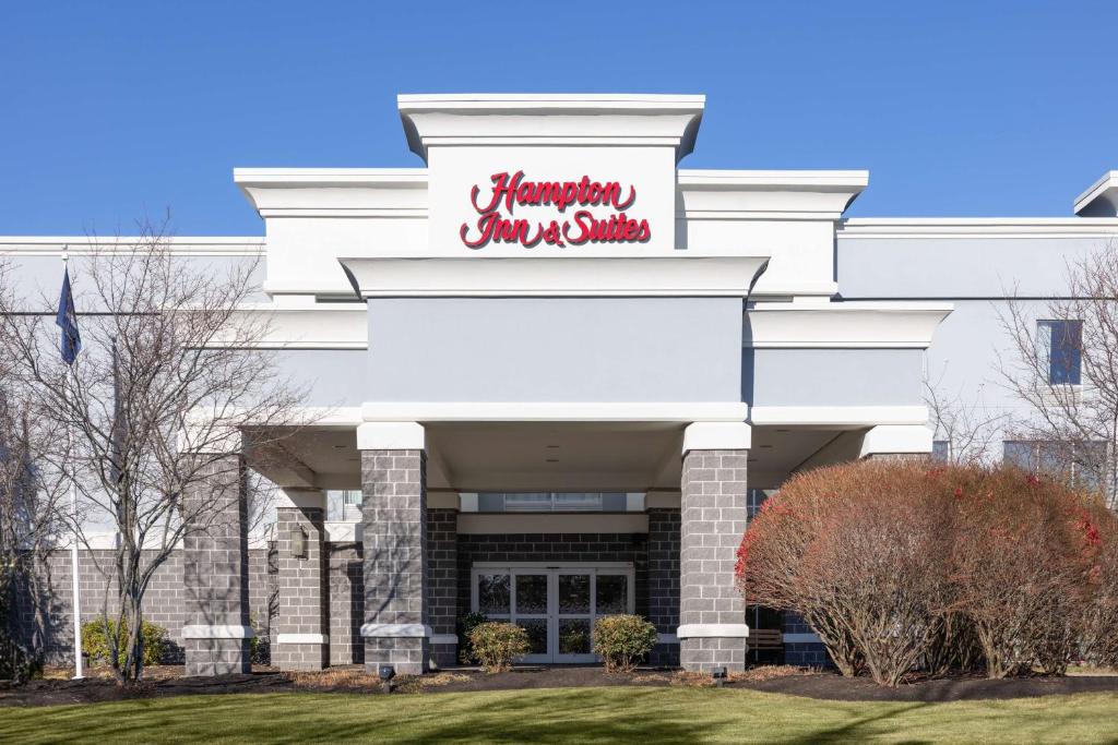 Wells Hotel | Hampton Inn & Suites Wells-Ogunquit