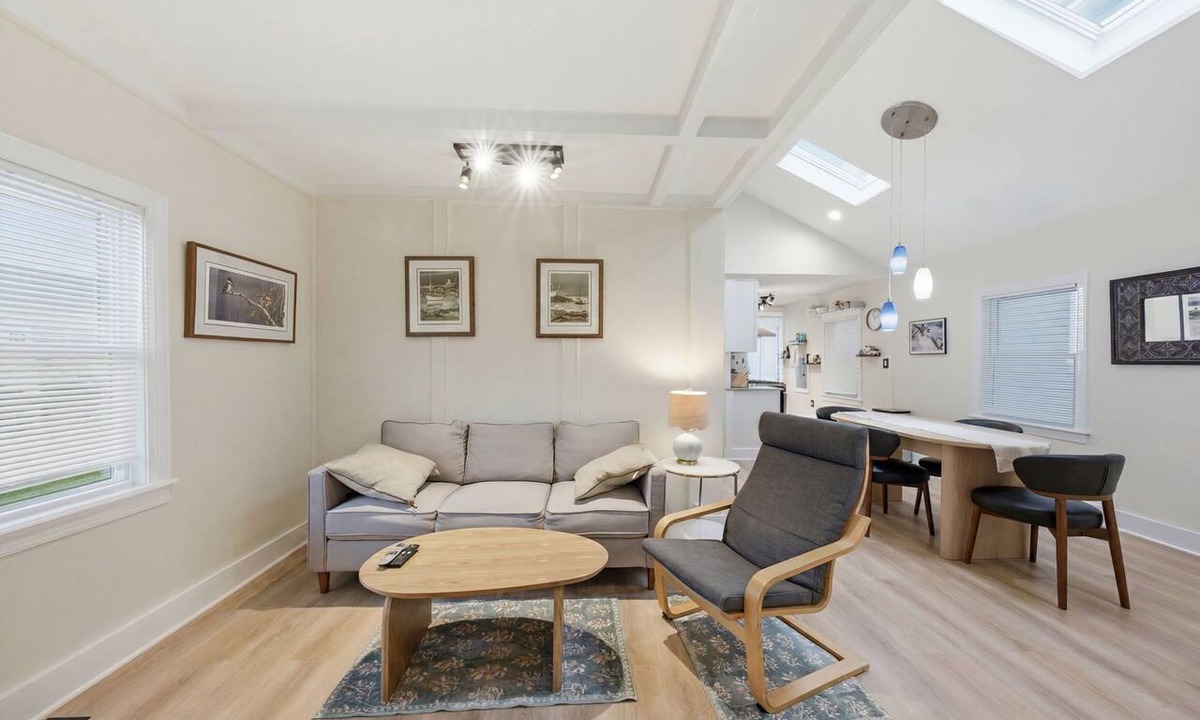 Lake Como House | Happy House at the Jersey Shore. 2BR house, AC. Walk to beautiful Belmar beach.