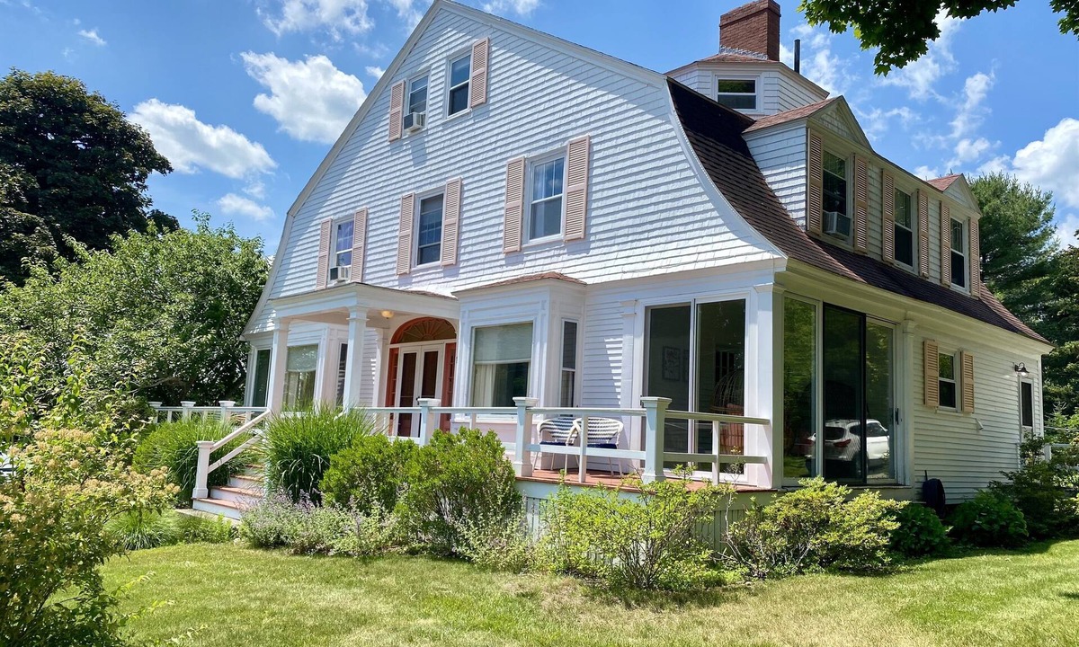 York Harbor House | Harbor Haven - Your Harbor Beach Captains House