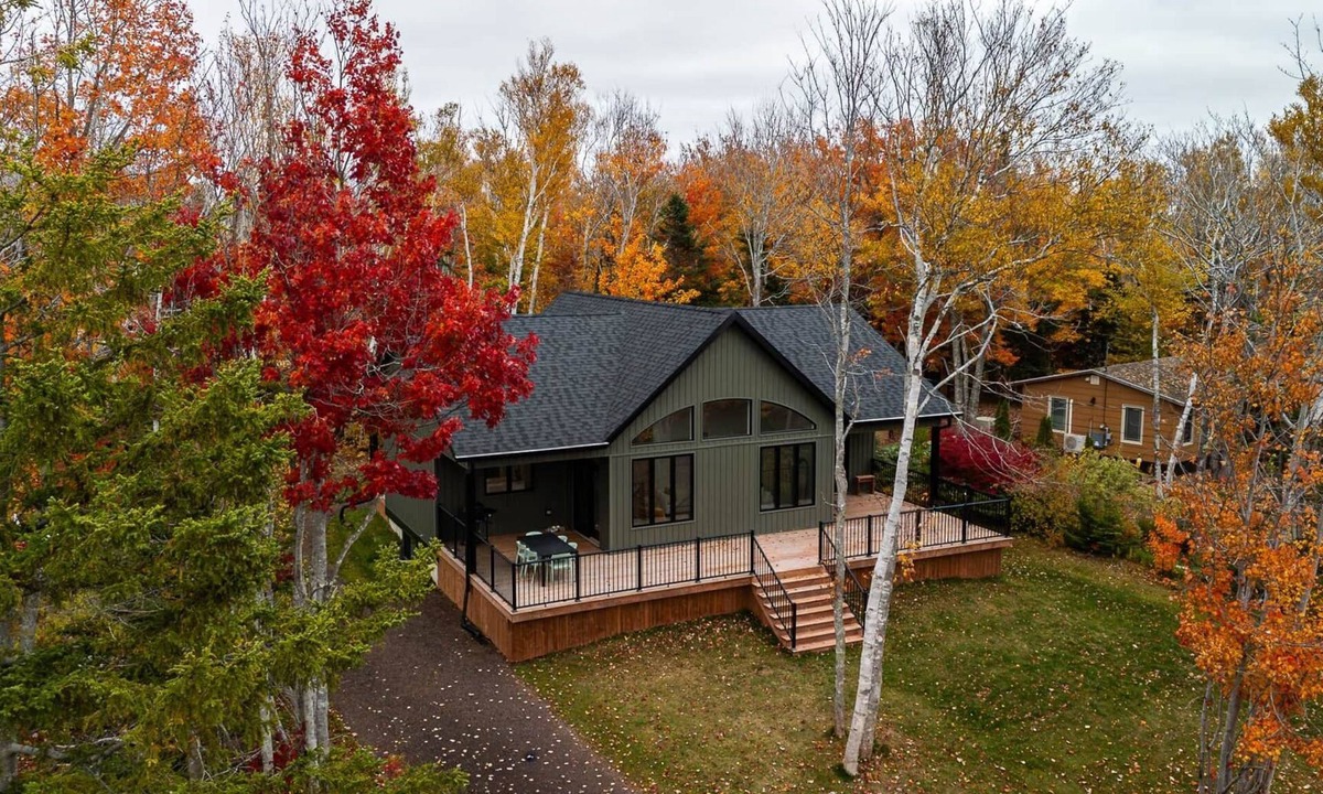 Bayview House | Harper House: Bright 3-Bed PEI Retreat with Deck, Firepit & Shared Beach Access