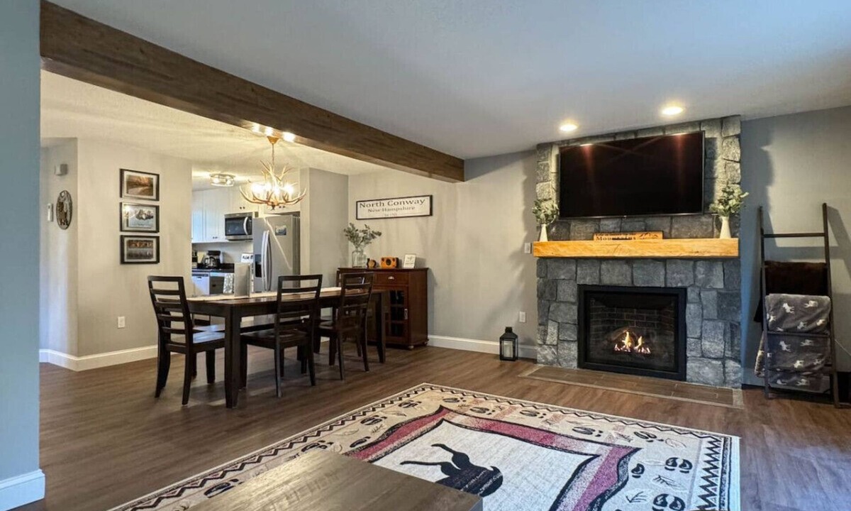 North Conway Villa | Hawk Hideaway | Incredible Location | Fireplace