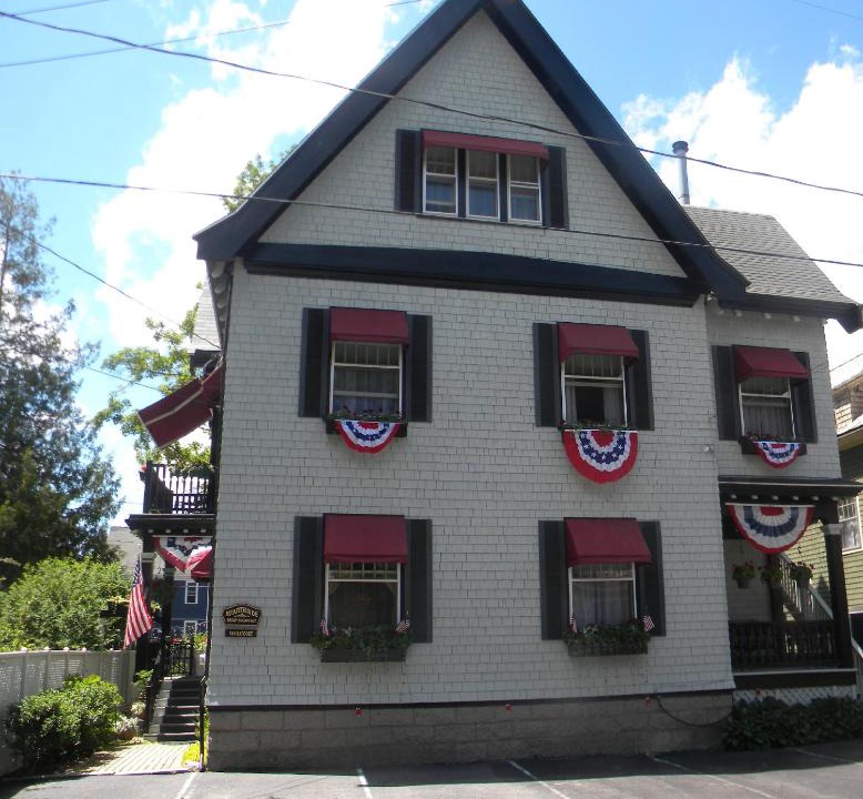 Bar Harbor Hotel | Hearthside Inn