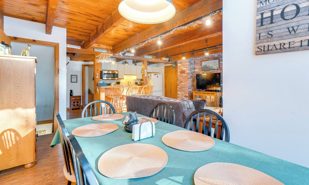 North Conway House | Hike, Ski & Relax: Gem w/Foosball in North Conway