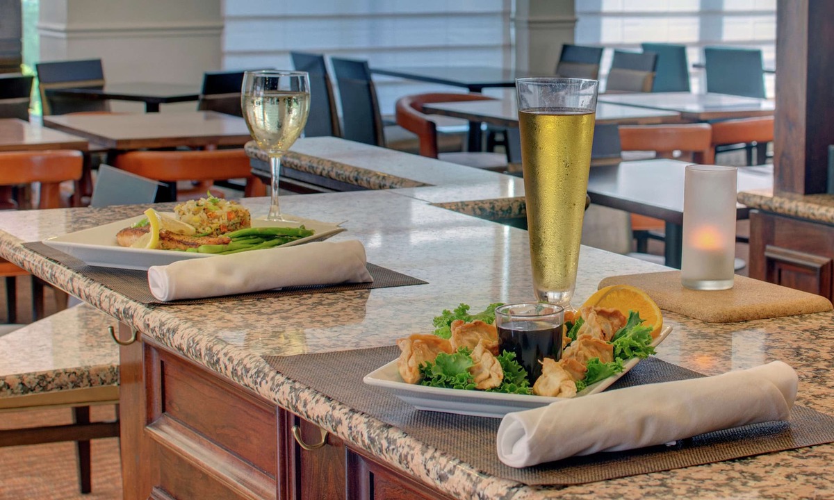 Norwalk Hotel | Hilton Garden Inn Norwalk