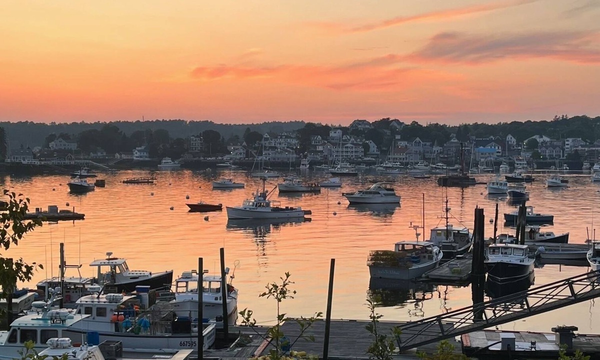 Boothbay Harbor House | Historic 3-Bedroom Colonial Home Minutes to The Harbor