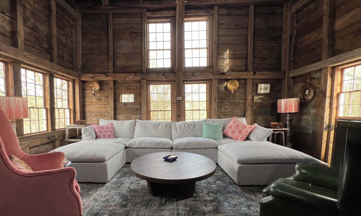 Wellfleet House | Historic farmhouse in charming Wellfleet
