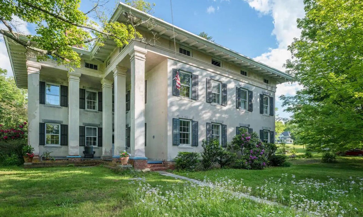 Higganum Bed & Breakfast | Historic Mansion 1841 - The listed price is per Bedroom, Private Entrance