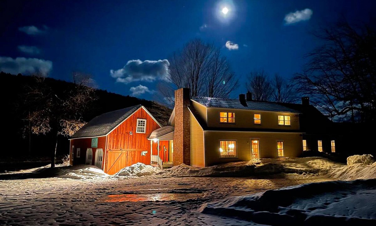 Chester House | Historic ski getaway near Okemo with sledding hill- where memories are made