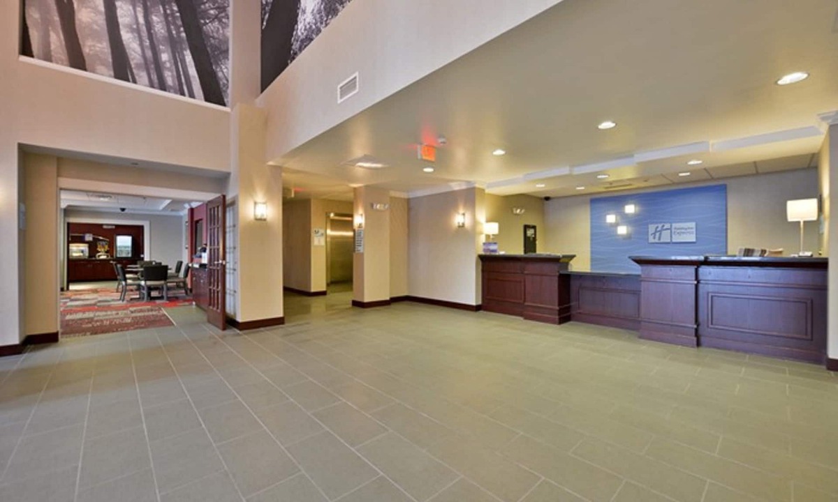 Canandaigua Hotel | Holiday Inn Express Canandaigua - Finger Lakes by IHG