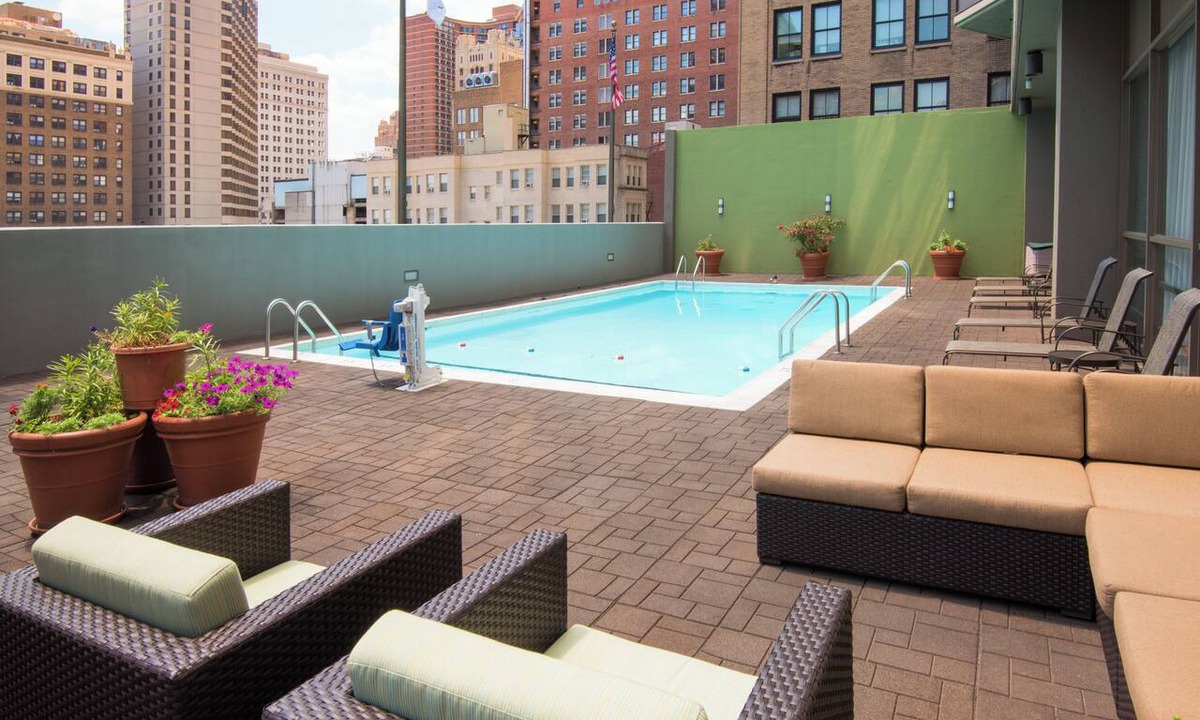 Midtown Village Hotel | Holiday Inn Express Philadelphia-Midtown by IHG