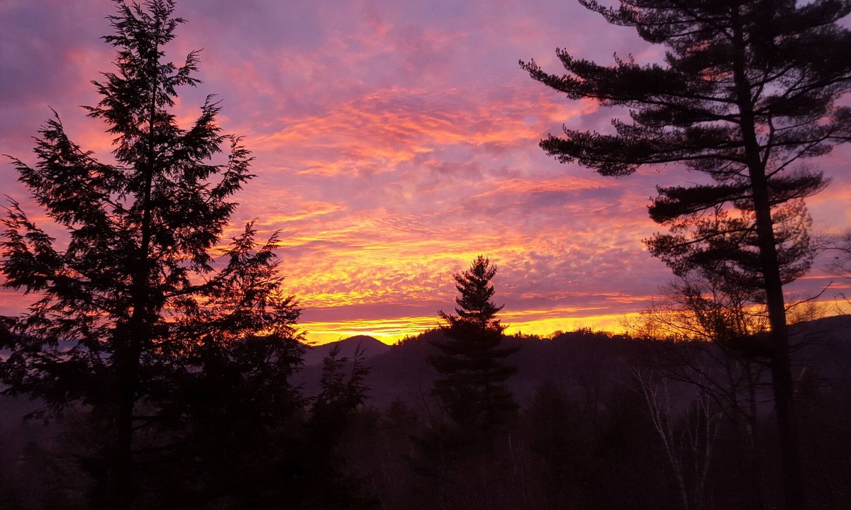 Jackson House | Home near Story Land Million Dollar Sunset Mt Wash N Conway Cranmore Black Mtn