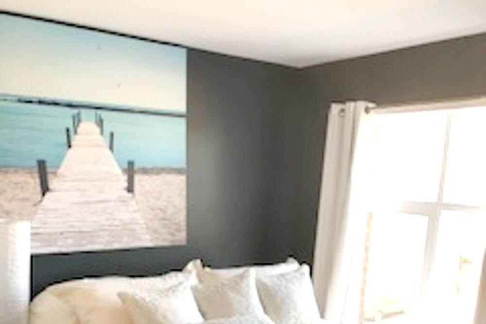 Brossard Apartment | Homerez - Spacious appartement for 3 ppl. with terrace and balcony at Brossard
