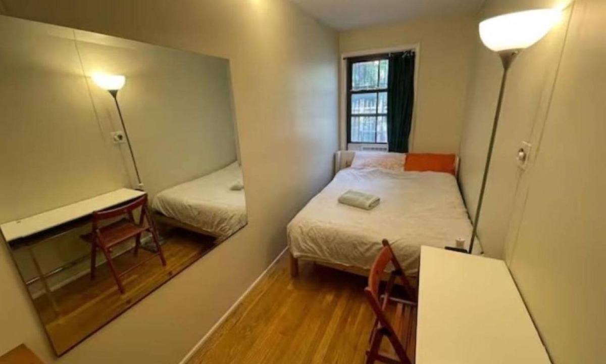 Williamsburg Apartment | Homestay in townhouse centrally located in Williamsburg