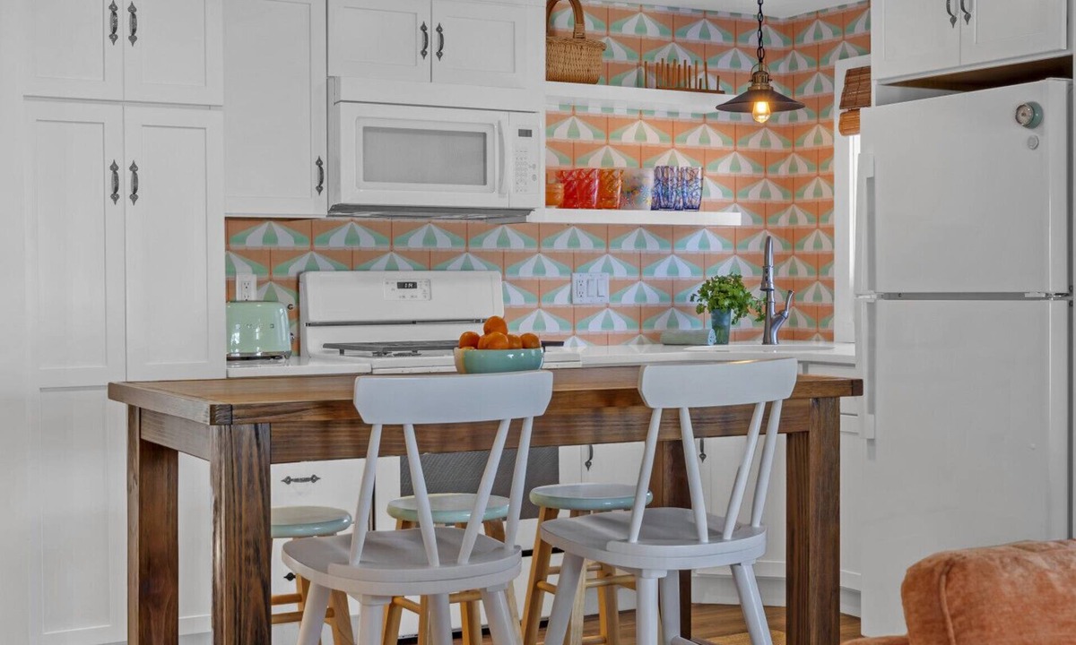 Dover Beaches North House | Hot Tub| 3BR Lavallette| Girls Trip at the Beach