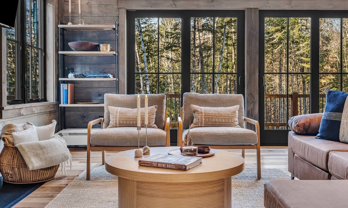 Bethel Ski Chalet | Hot Tub | Game Room | Dog-Friendly | Sleeps 14