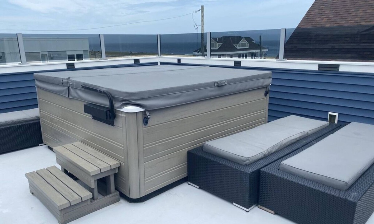 Ortley Beach House | HOT TUB ON DECK, OCEAN VIEW, 1 WEEK LEFT IN SUMMER. 10% OFF