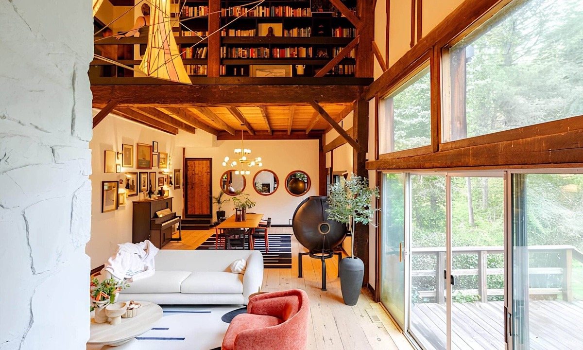 Hudson House | Hudson Retreat - 1780s Renovated Barn