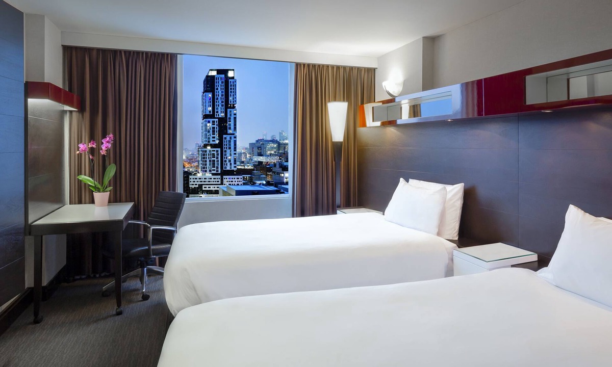 Wellington Place Hotel | Hyatt Regency Toronto