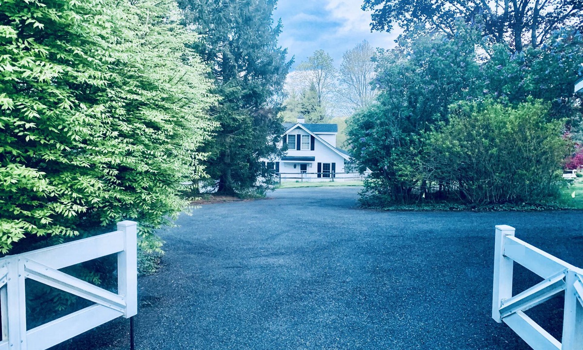 Sharon Cottage | Idillic summer getaway in Litchfield Hills, CT.