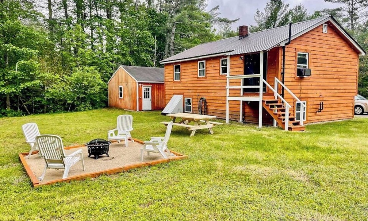 Bethel House | Immaculate All-Season Retreat with Must-See Game Room!